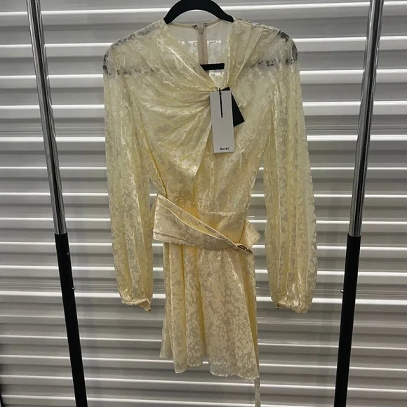 Cream Burling Dress - Picture 5 of 6